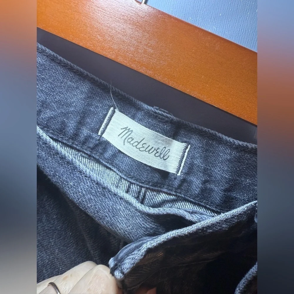 Madewell Women's Relaxed Denim Shorts, Black denim; size 29